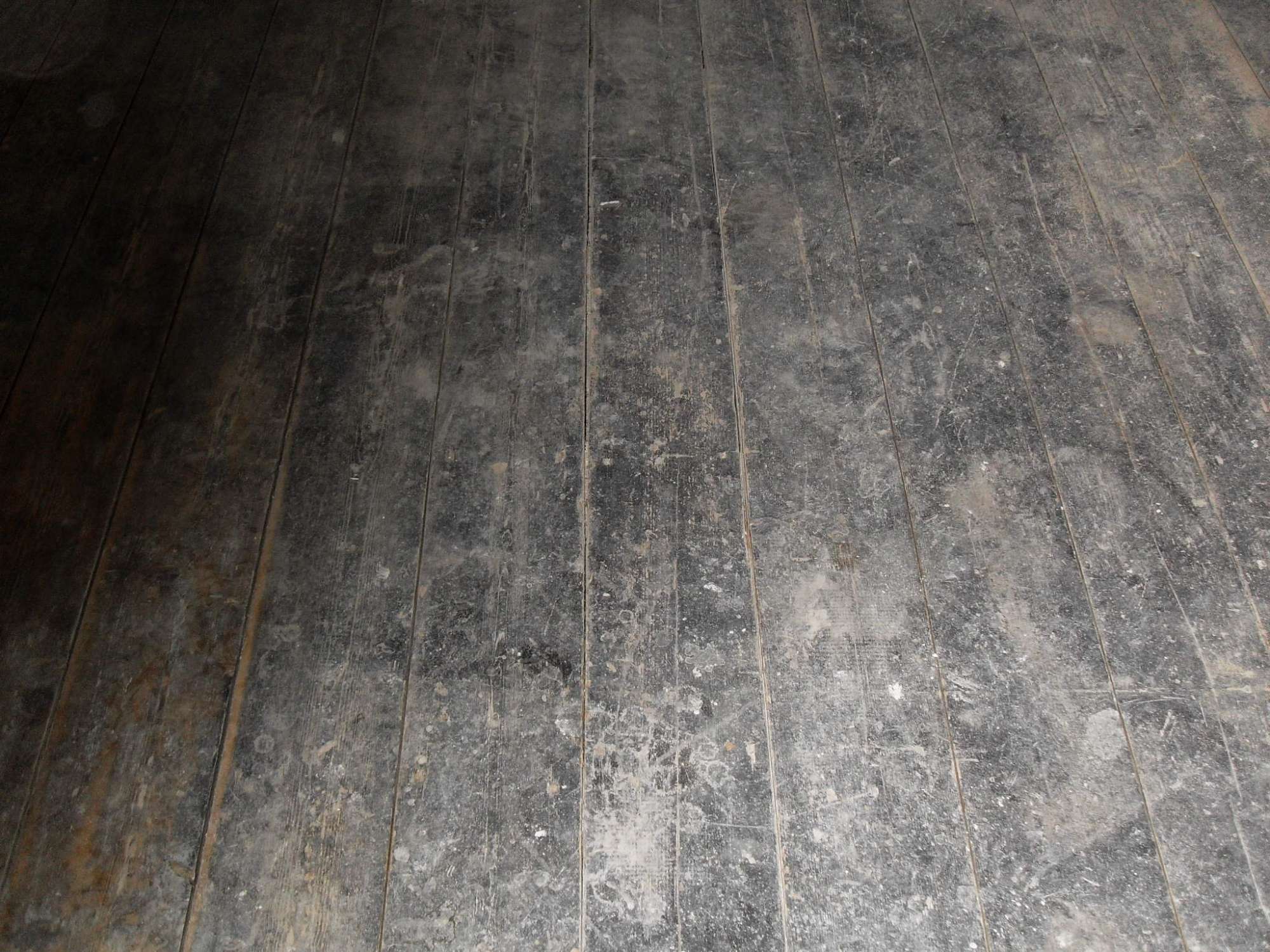 grenen-vloer-voor-en-na-renovatie-bruin-middel-olie-7