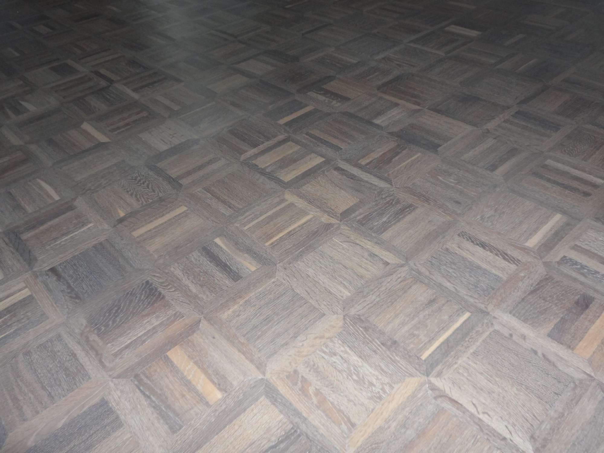 vloerrenovatie-eiken-premier-mozaiek-16x16-geloogd-en-ingekleurd-met-naturel-wit-2